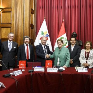 Congresista Lourdes Alcorta presidenta de la Comisión Parlamentaria de Seguimiento a la Alianza del Pacífico recibe la visita oficial del diputado Jorge Ulloa Aguillón, presidente Pro Témpore de la Comisión Interparlamentaria de Seguimiento al Acuerdo Marco de la Alianza del Pacífico, y a su secretario técnico, Fernando Soto Pino. 