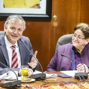 Sesión de la Liga Parlamentaria de Amistad Perú - Turquía, bajo la conducción de la congresista Lourdes Alcorta. 