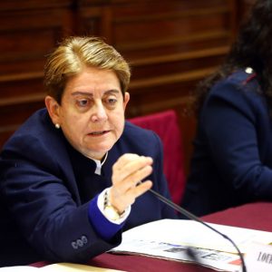 Congresista Lourdes Alcorta interviene en la Comisión de Relaciones Exteriores que aprueba el acuerdo entre el Gobierno de la República del Perú y el Gobierno de Australia relativo a servicios aéreos.