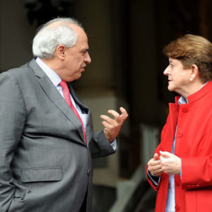 Secretario general de UNASUR, Ernesto Samper Pizano y la congresista Lourdes Alcorta, titular de la Comisión de Relaciones Exteriores. 24.06.15